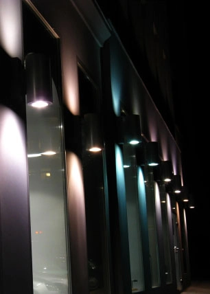 Уличный настенный светильник 7092 серый