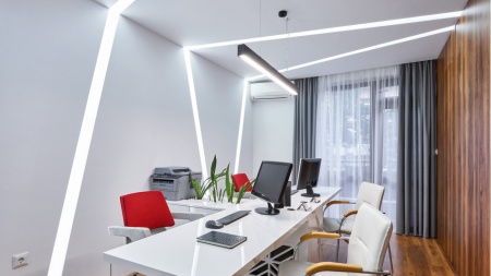 Подвесной линейный светильник черный SILED LA LINEA 500х28х25 (12 Вт, 3000K)