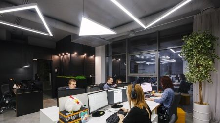 Подвесной светильник треугольный белый SILED TRIGON 400х350х100 (9 Вт)