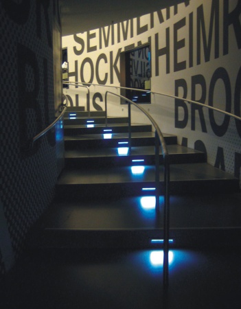 Cветильник для ступеней UG3005